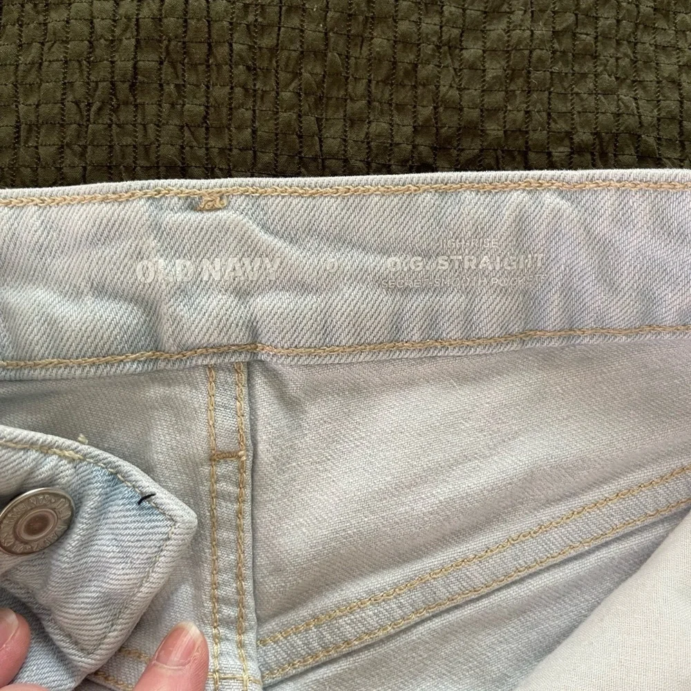 Old Navy Light Blue Distressed Denim Shorts - Picture 4 of 8